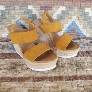 Women's Sunflower Color Wedge Sandals